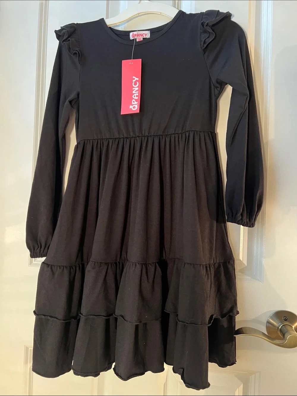 Girls' Black Long-Sleeve Tiered Dress New With Tag 6-7 Youth.